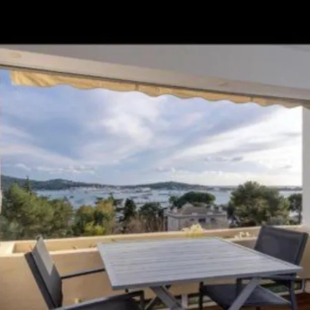 아파트 Avec Vue Et Terrasse