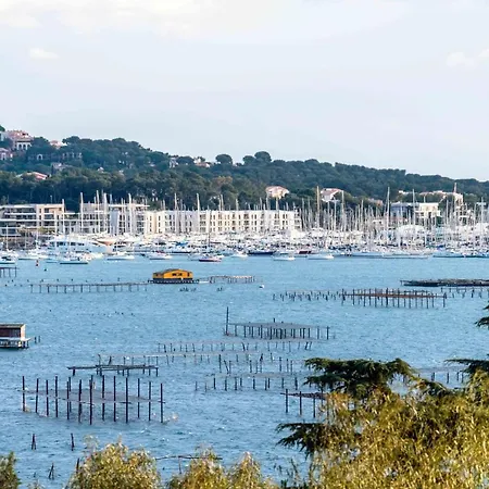 Avec Vue Et Terrasse לה סיין סור-מר