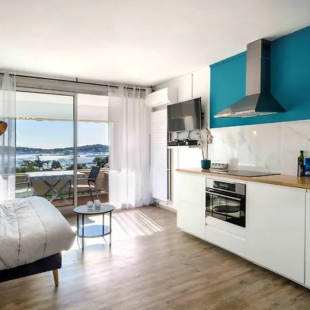 Avec Vue Et Terrasse *