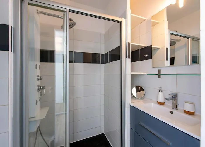 Avec Vue Et Terrasse * La Seyne-sur-Mer